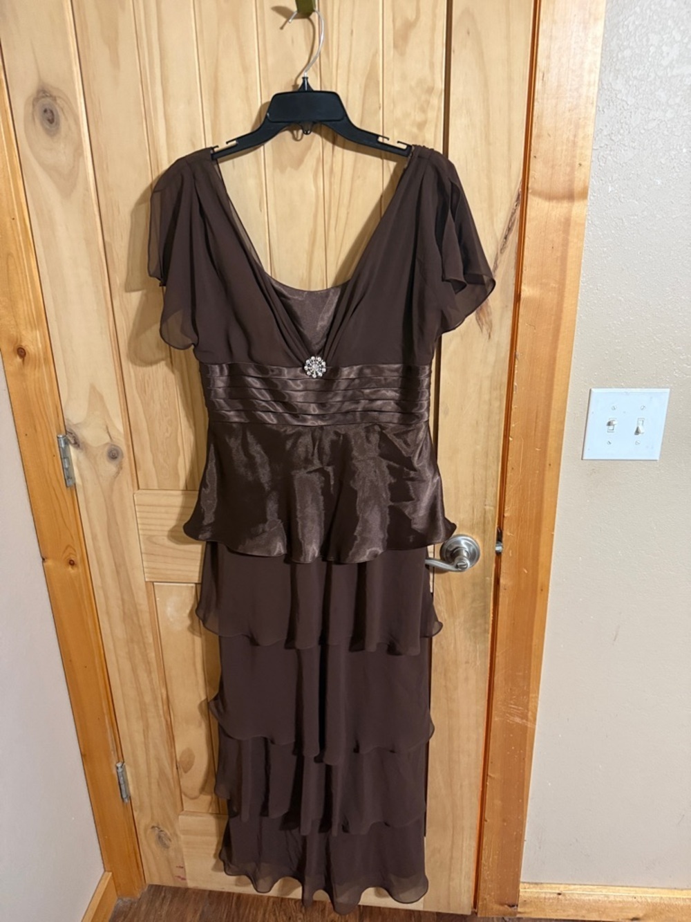 D’ Albert Brown Layered V-Neck Occasion Dress with Satin Waist